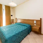 California Apart-hotel 4*