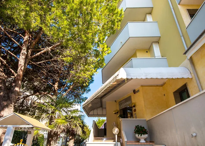 California Apartmanhotel